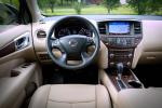 Nissan Pathfinder 2016 года (NA)